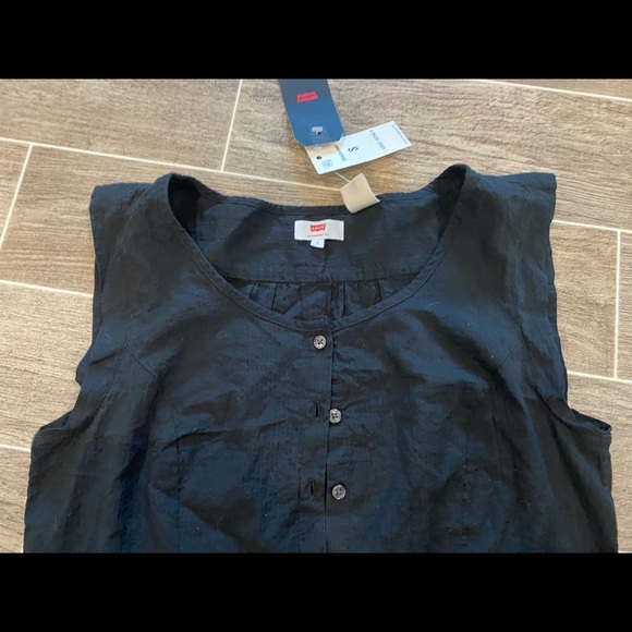 Levi's sleeveless shirt - Picture 15 of 16